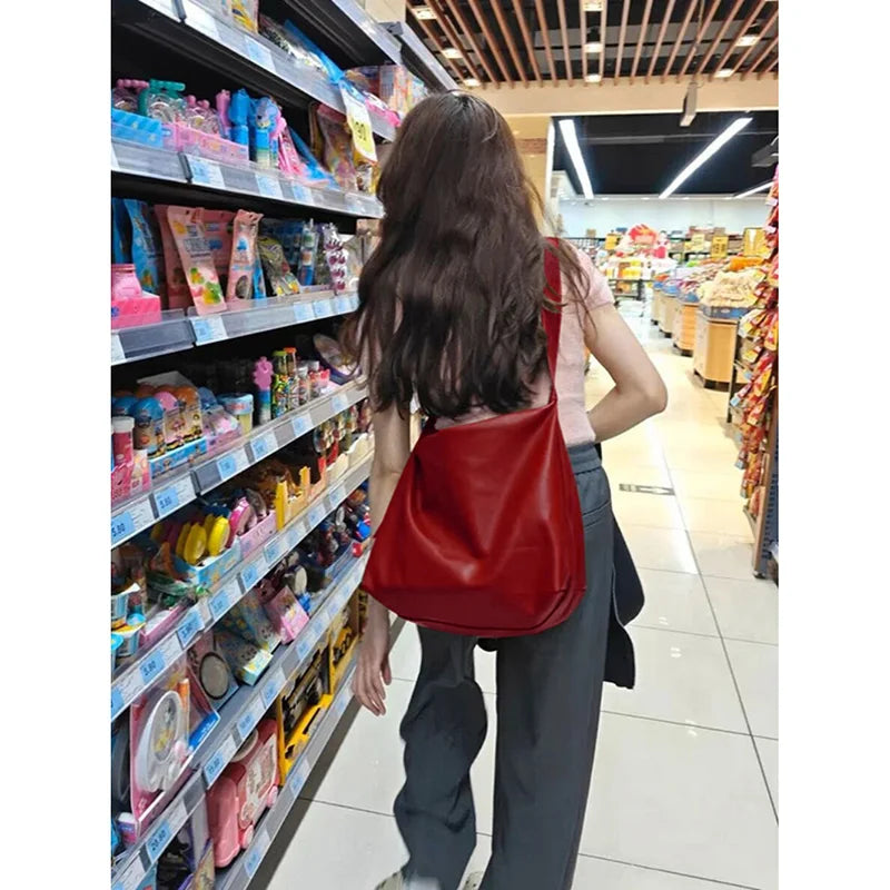 LuxSoft | Sac à épaule en cuir souple à la mode
