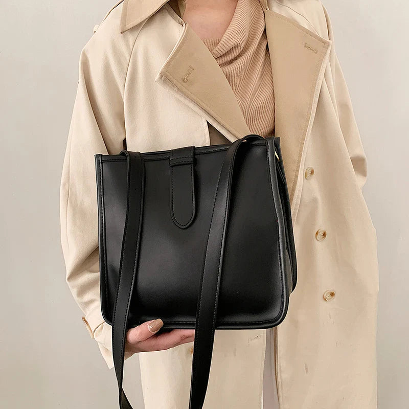 Sac Long à Bandoulière Essentiel Luxe pour Femmes