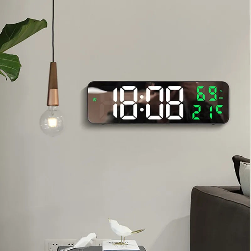 ClimaGlow Smart LED-montre – Vue d'ensemble du temps et du climat