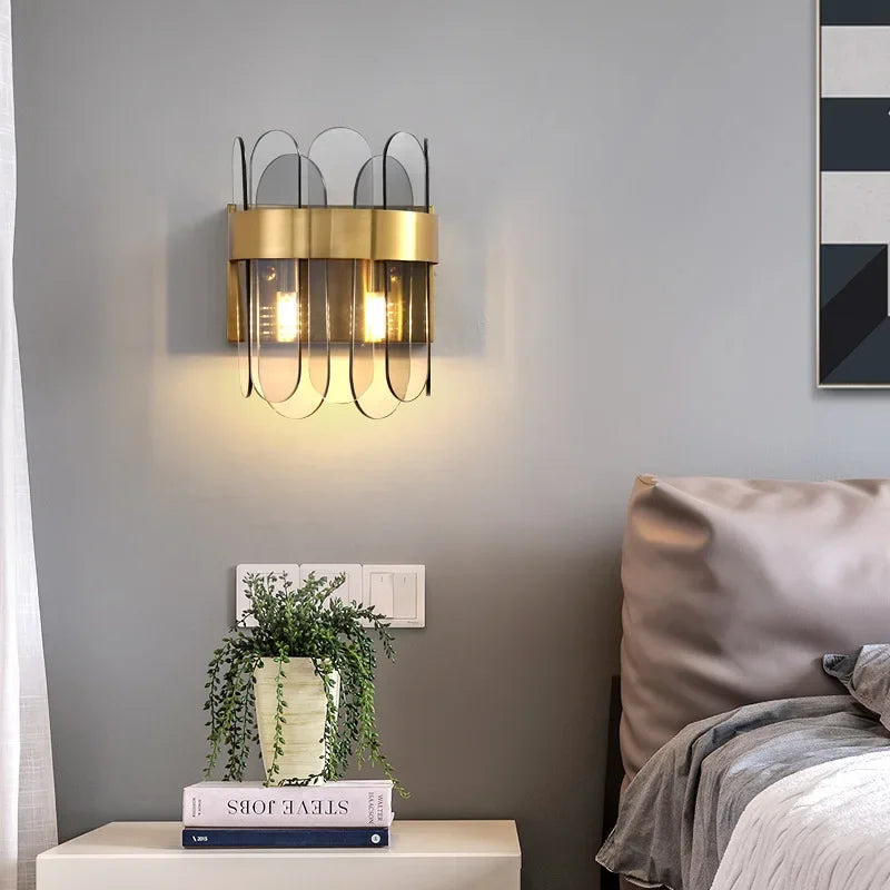 Applique Élégante CrystalGlow – Éclat Intemporel et Éclairage Exclusif