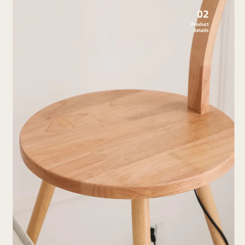 Lampe de table en bois minimaliste avec une touche originale