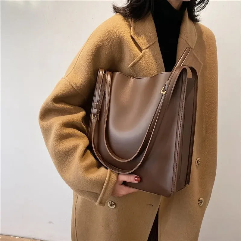 Simplement Chic | Sac fourre-tout carré polyvalent à bandoulière
