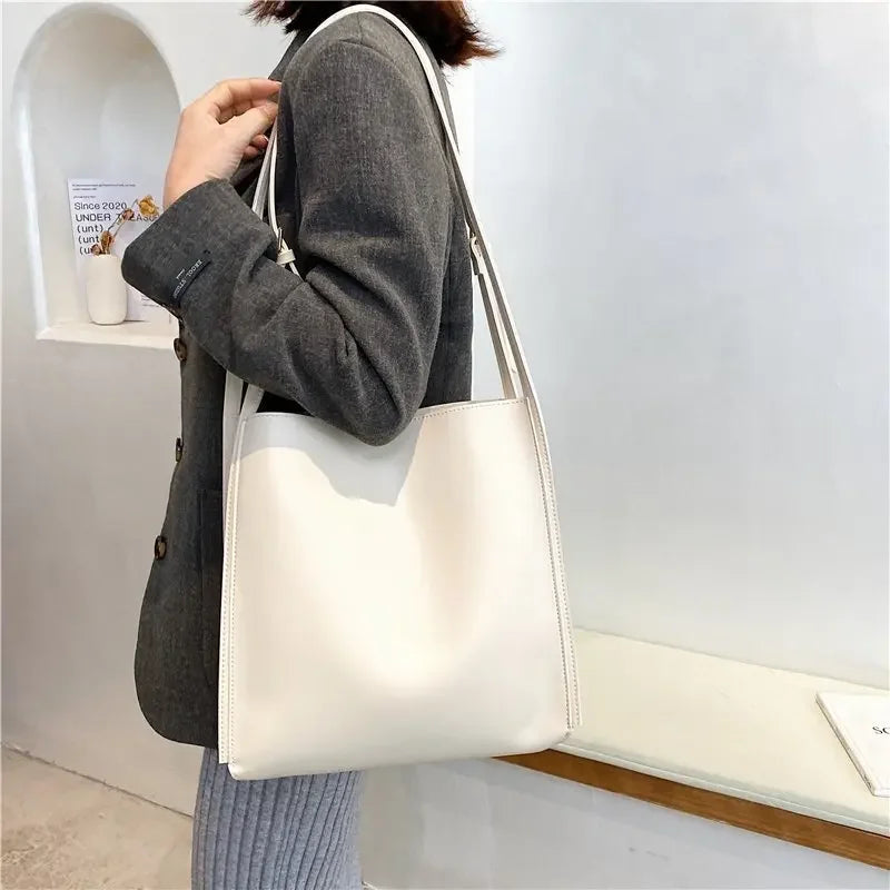 Simplement Chic | Sac fourre-tout carré polyvalent à bandoulière