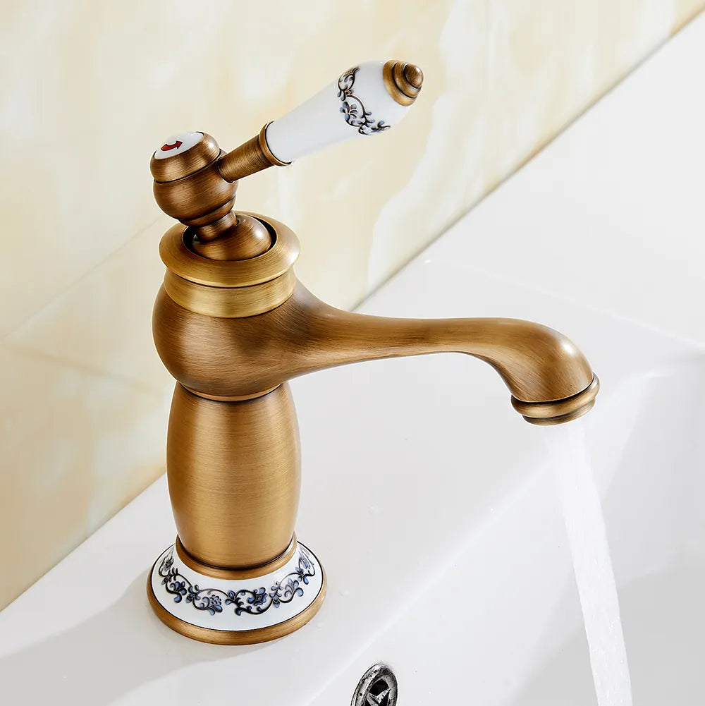 HeritageFlow – Robinet en bronze vintage avec un pommeau en porcelaine