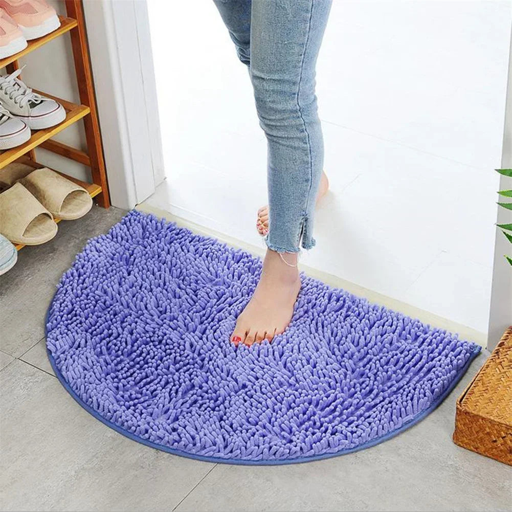CozyCurve - Tapis de porte en peluche demi-rond pour un accueil chaleureux
