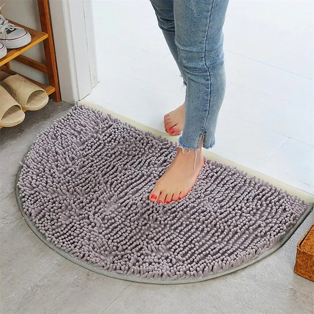 CozyCurve - Tapis de porte en peluche demi-rond pour un accueil chaleureux
