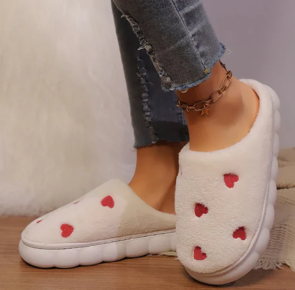Chaussons en polaire doux en forme de cœur