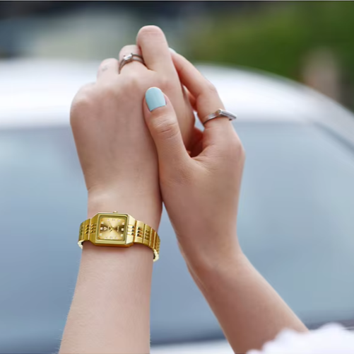 Aurora - Montre élégante couleur or pour femme