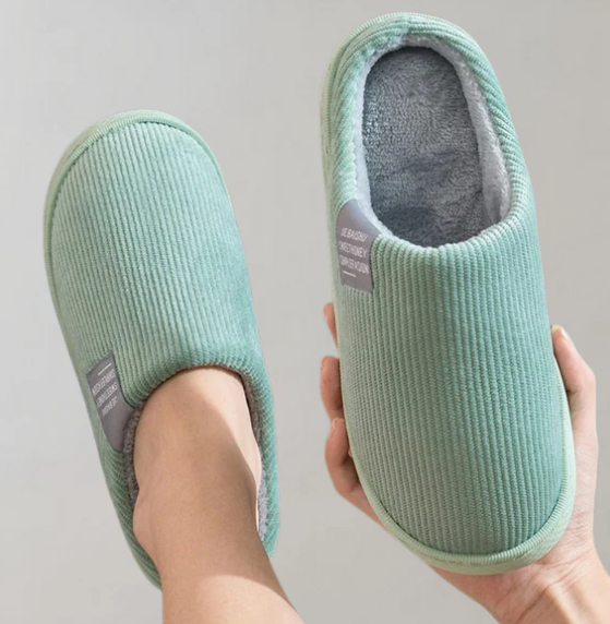 Chaussons d'intérieur en peluche Gil CozyHome