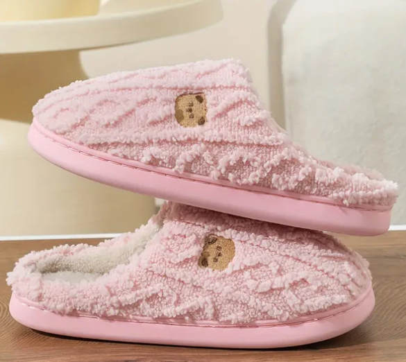 Chaussons roses moelleux BearHug de Jela