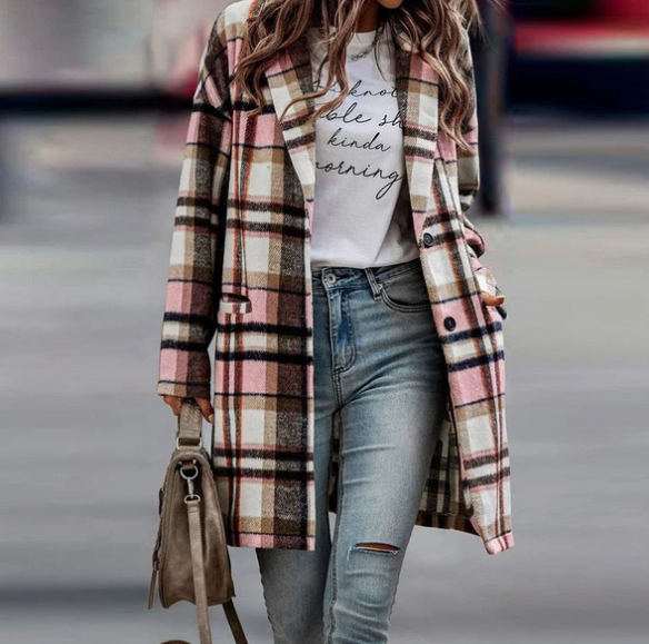Cozy Vibes | Manteau à carreaux pour femme