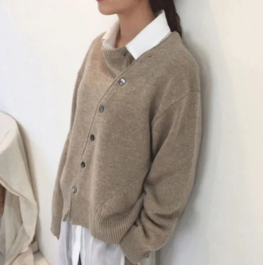 Veste cardigan asymétrique à boutons Faith