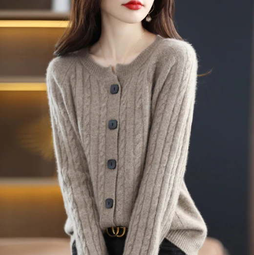 Cardigan en tricot torsadé Lani | Texture confortable, style intemporel