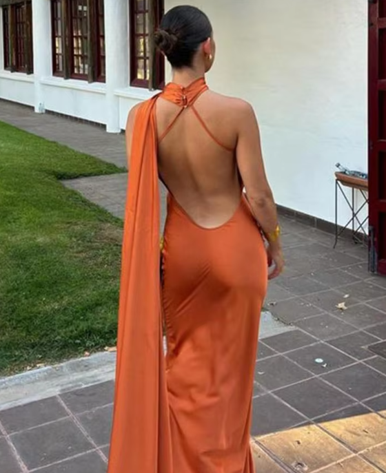 Robe dos nu Claudine | Élégance sexy à épaules dénudées avec accent de ruban de satin