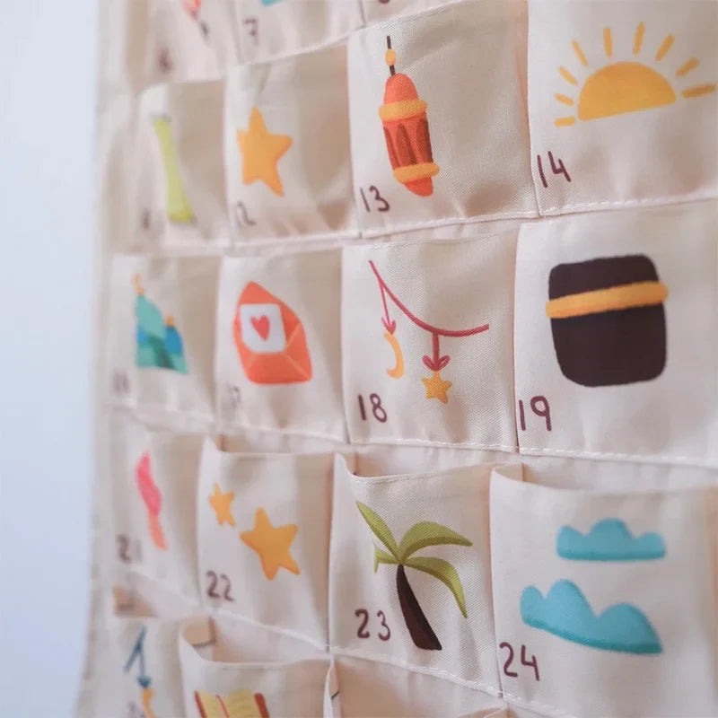 Calendrier de l'Avent suspendu décoration compte à rebours Ramadan Moubarak