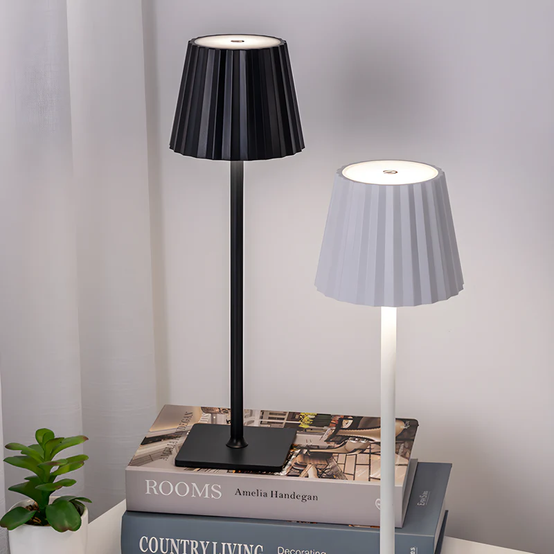 LumiGlow - Lampe de table sans fil à intensité variable