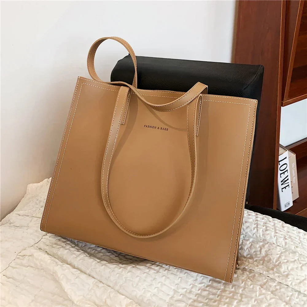 PureTote - Sac fourre-tout minimaliste en cuir végétalien
