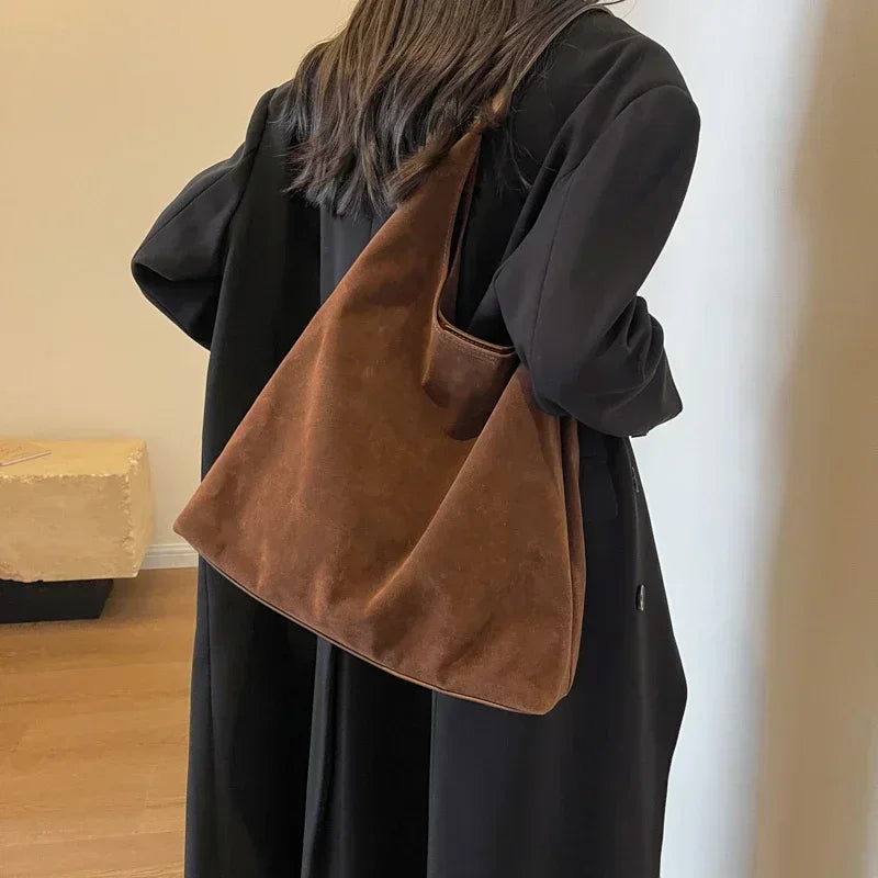 Edna - Sac en velours décontracté et doux avec design de pantalon