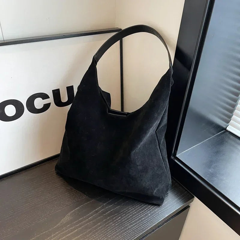Flora - Sac bandoulière Hobo minimaliste pour femme