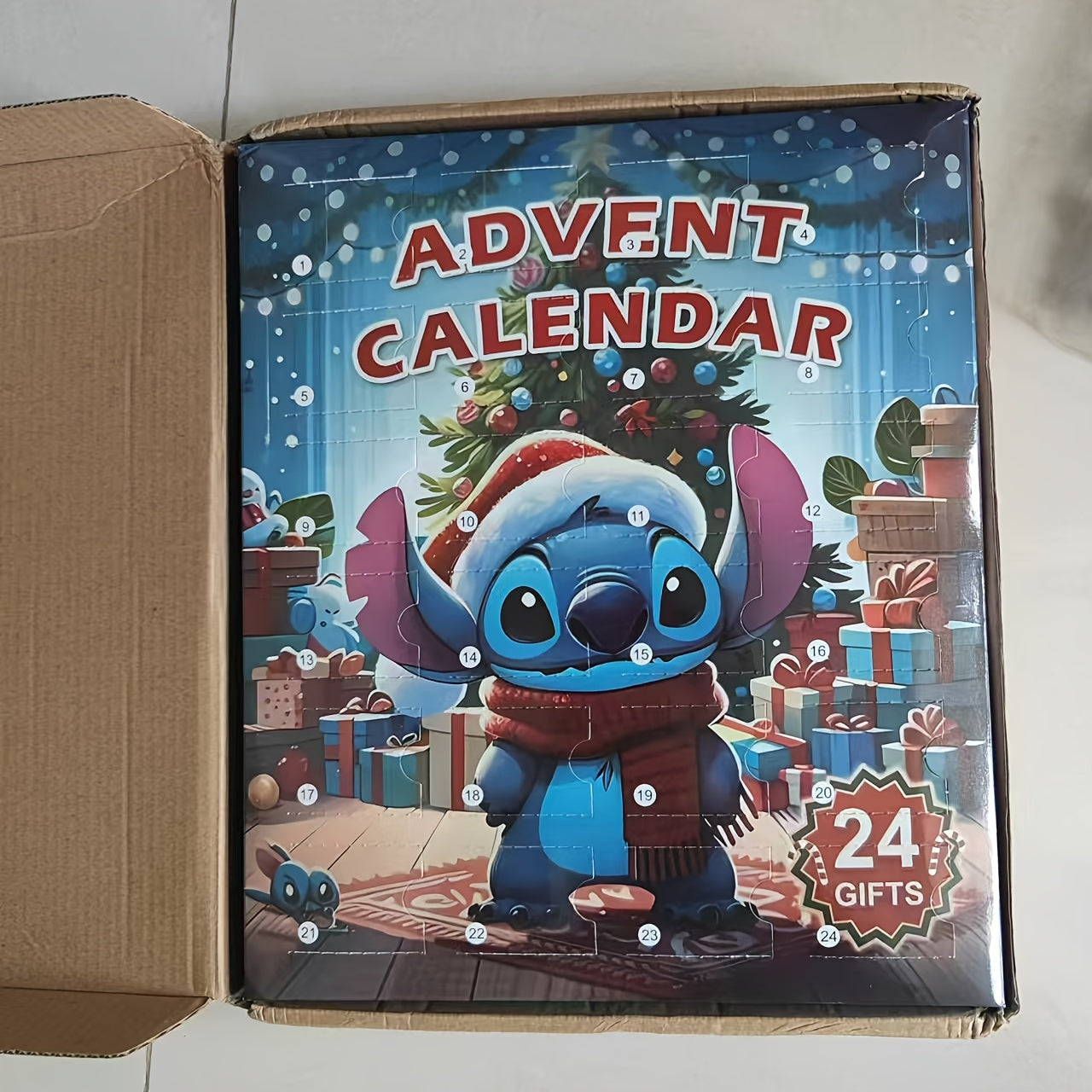 Calendrier de l'Avent Stitch | Ensemble de jeu interactif de 24 pièces avec surprise festive