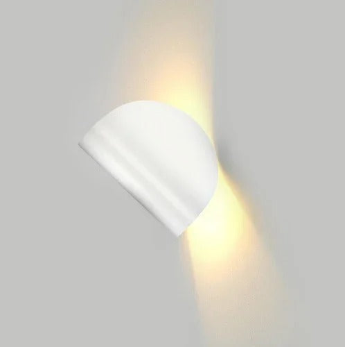 Luminaires muraux modernes en courbe