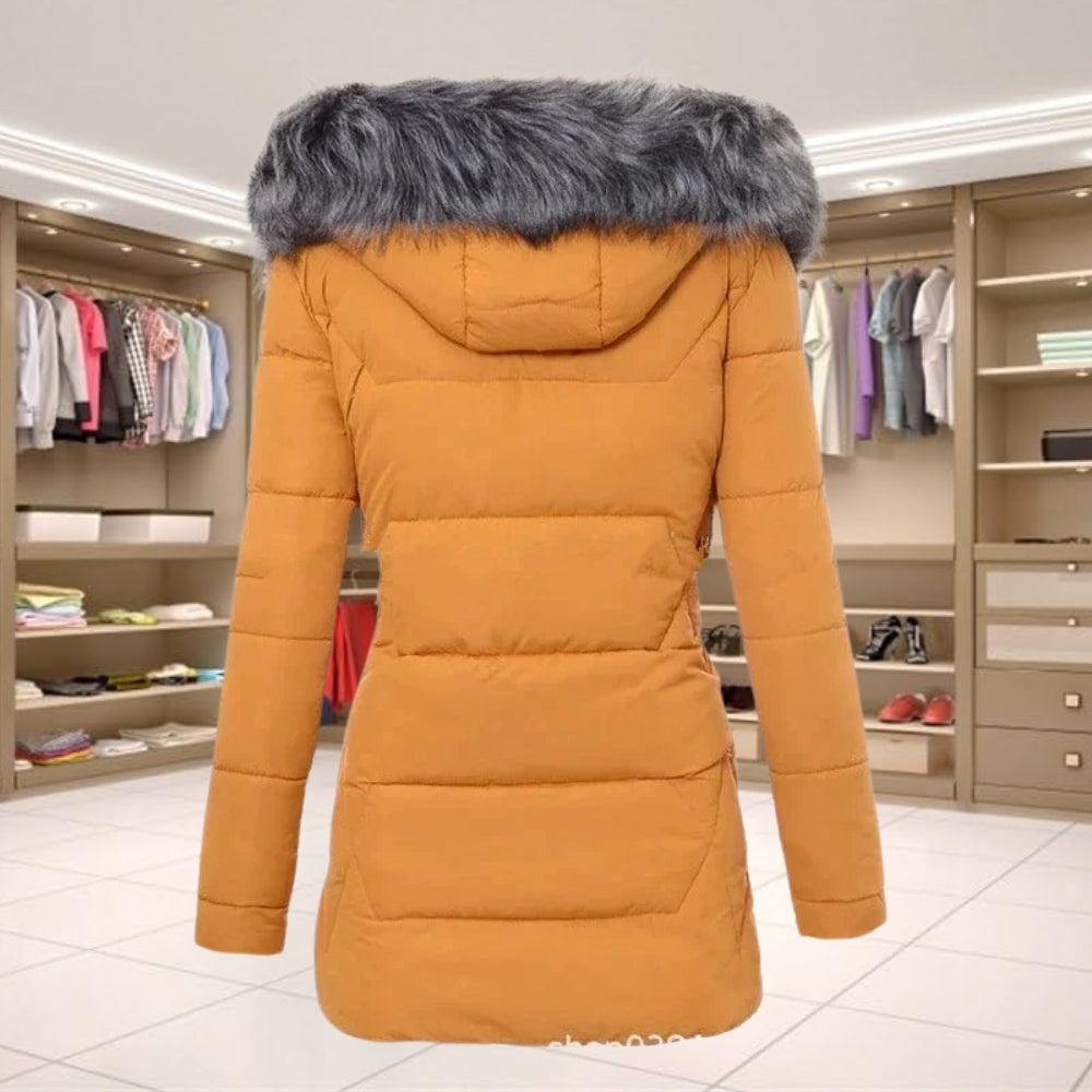 Anikka - Veste matelassée ajustée pour femmes avec capuche en fausse fourrure
