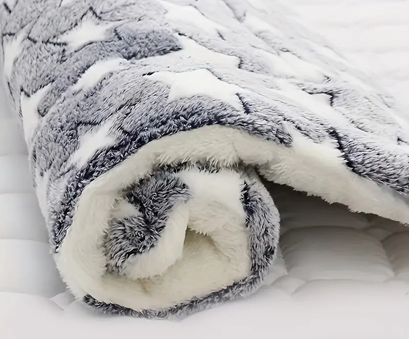 Tapis de sommeil en peluche pour chien Paw Soft