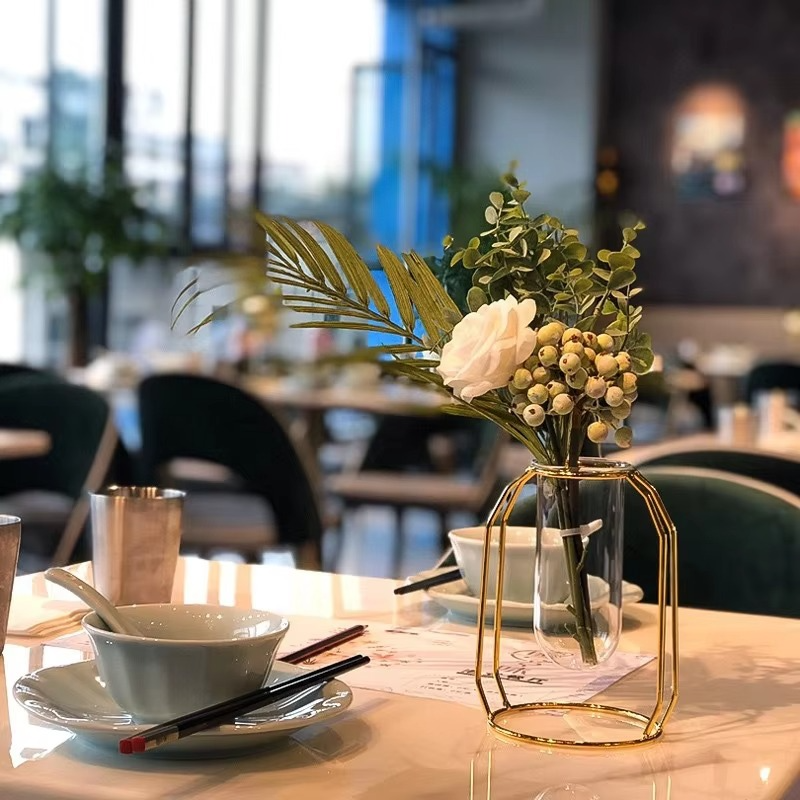 Vase en verre Klar Elegance – Support élégant pour des décorations florales sophistiquées