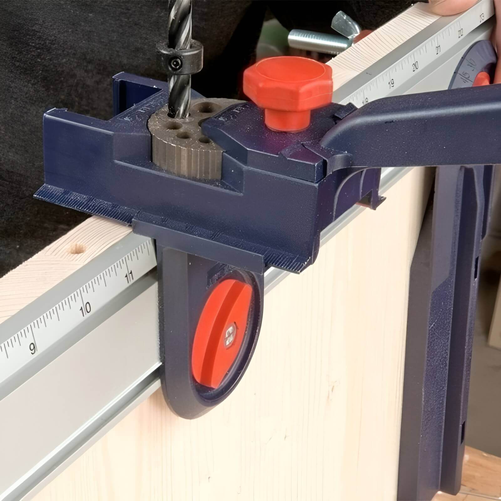 DrillMaster – Perceuse à douille multifonctionnelle