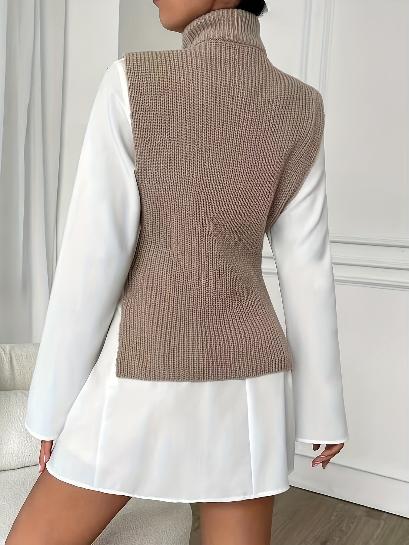 Brittany- Chic gilet en tricot et robe longue avec col blanc