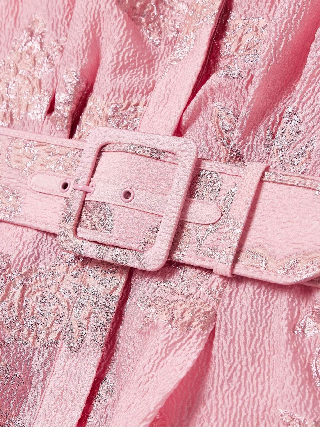 Robe Longue avec Manches Bouffantes et Ceinture à Nouer – Style Élégant et Raffiné