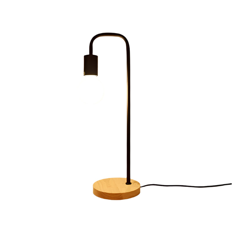 Lampe de table industrielle UrbanLume – Élégante lampe de bureau en métal