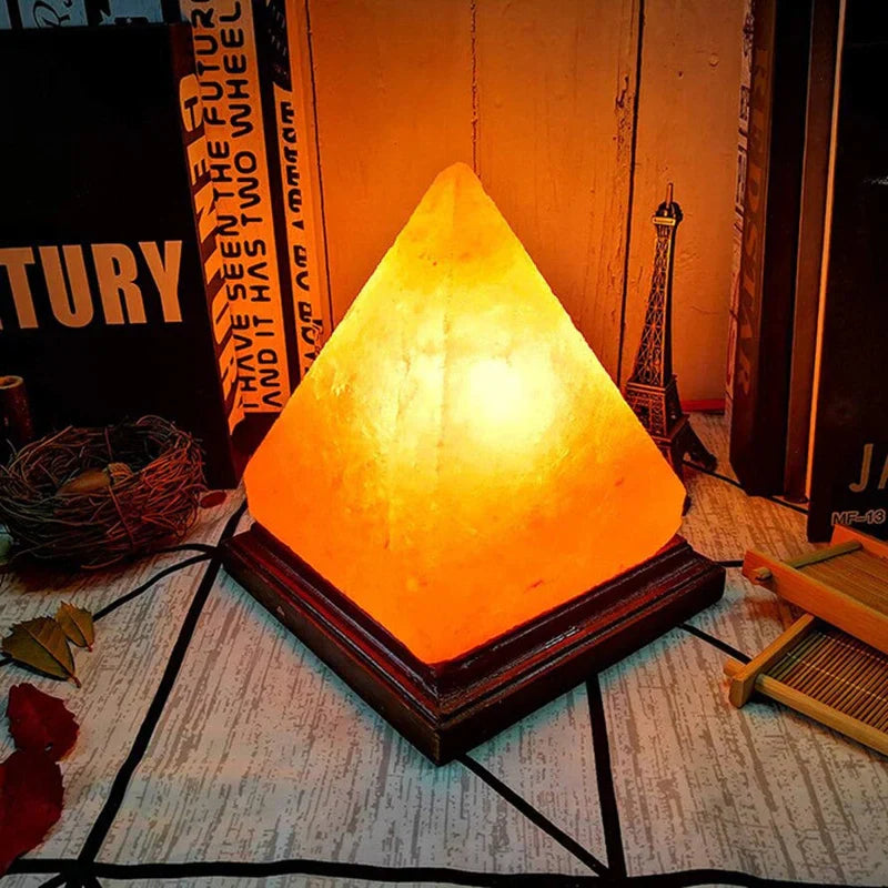 ZenPyramide – Lampe de table en forme de pyramide