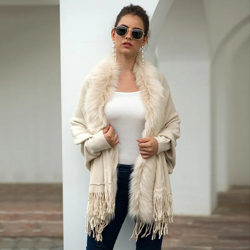 Nikoline - Poncho en fourrure douce avec manches longues