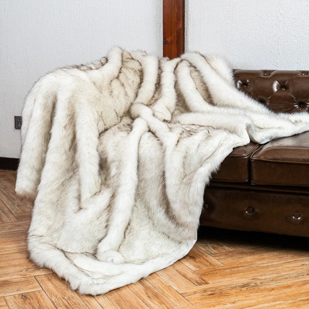 VelvaLuxe - Tapis en fausse fourrure élégante et douillette