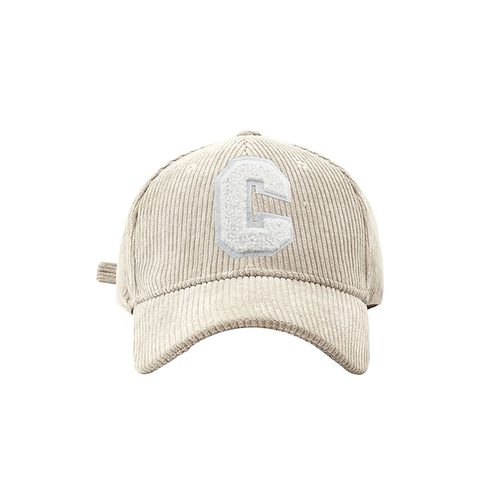 Casquette Classique avec un Design en "C