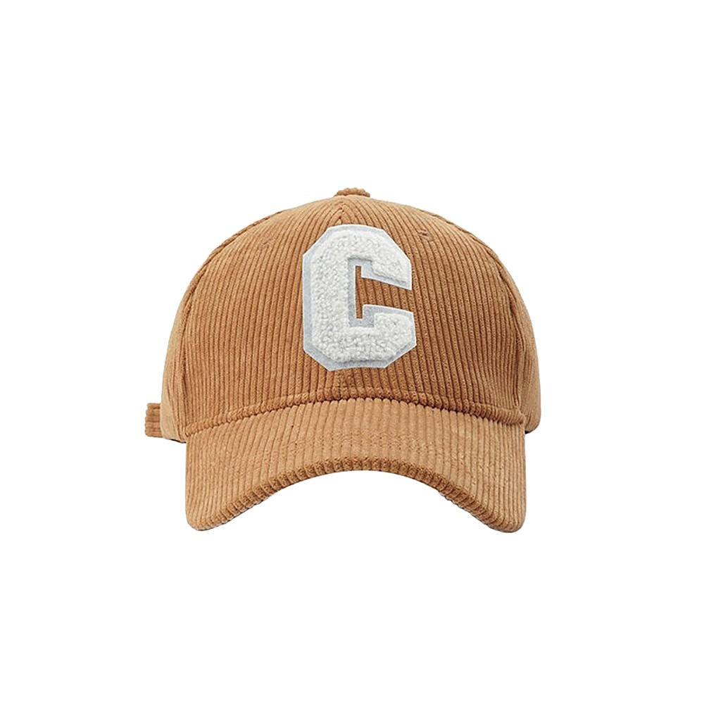 Casquette Classique avec un Design en "C