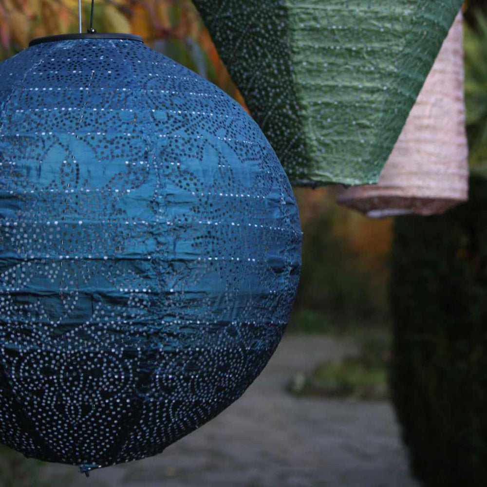 MosaicLume - Lampe Sphère Ornée au Design Découpé Complexe