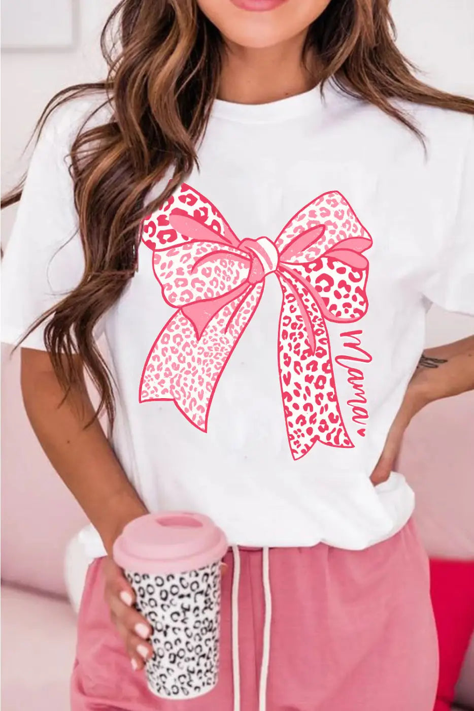 T-shirt graphique blanc avec nœud léopard