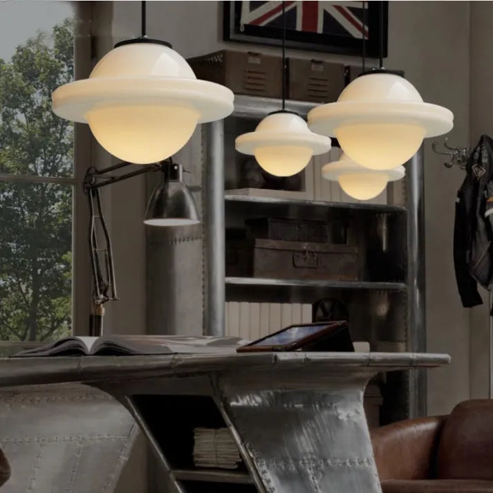 GeoGlow Élégante Lampe Pendante Géométrique – Parfaite pour une Décoration Moderne