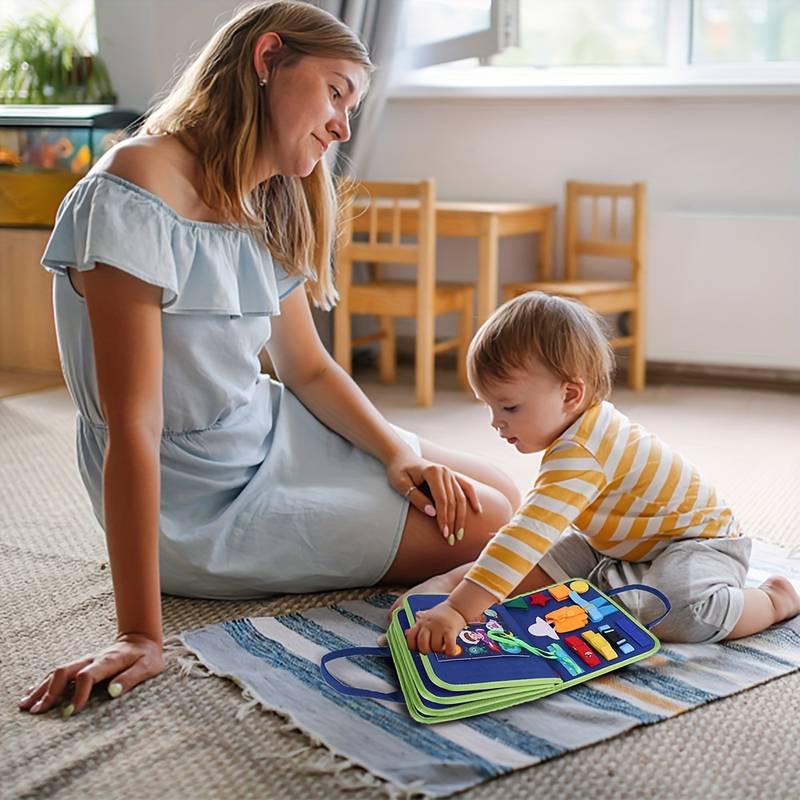 Livre d'activités Montessori engageant pour les tout-petits – Exercez la motricité fine avec des lacets, des boutons-pression et des clips
