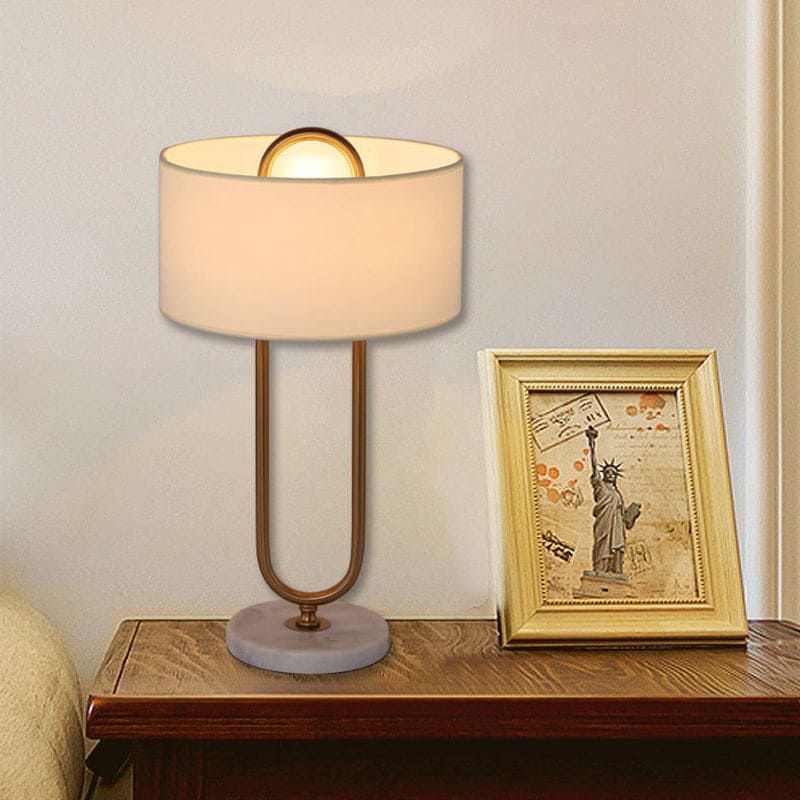 SleekElegance - Lampe de table moderne avec abat-jour cylindrique