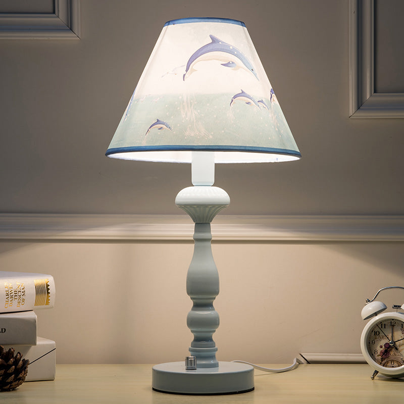Dolphilume – Lampe de bureau astucieuse en forme de dauphin