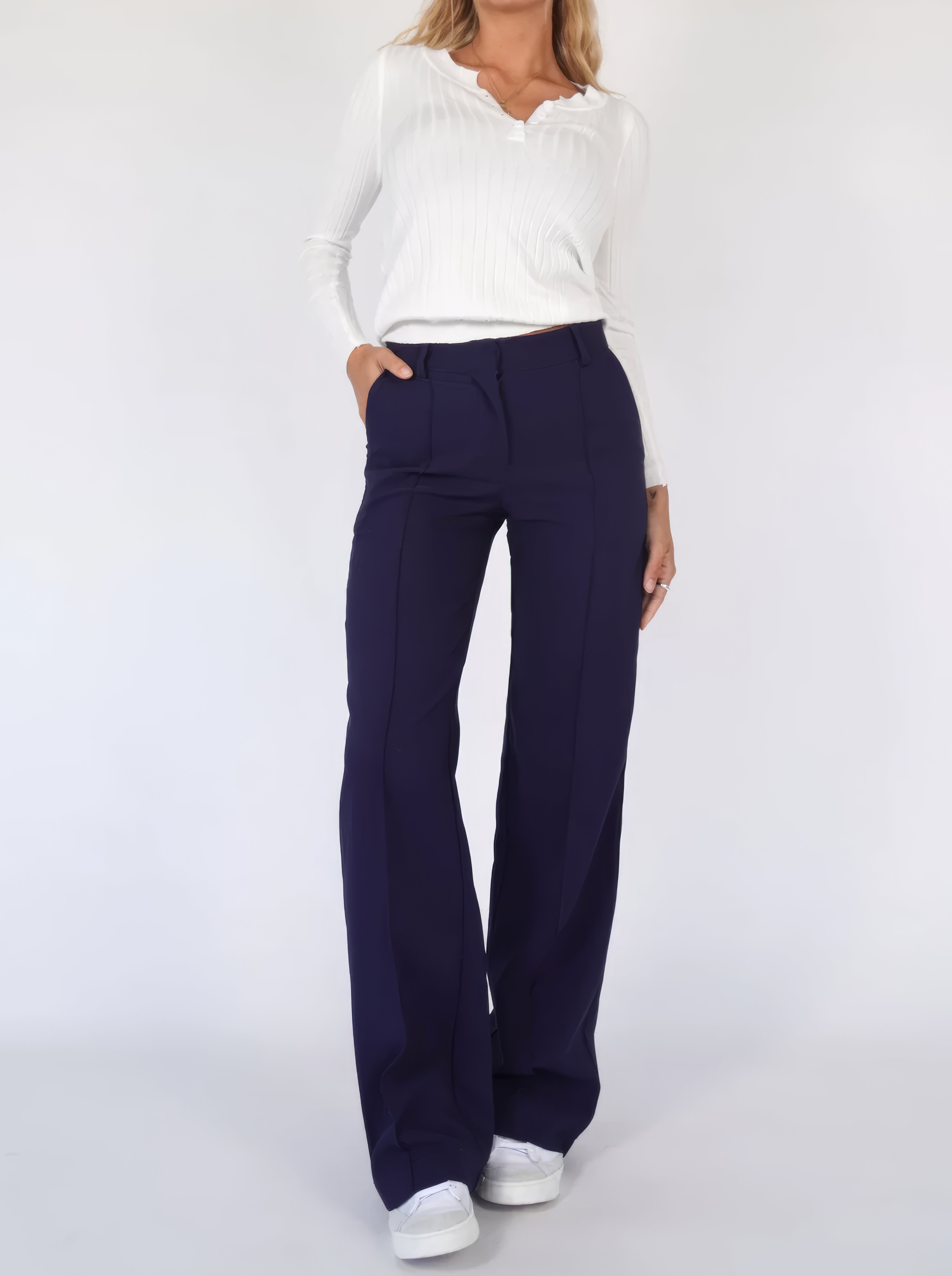 Pantalons Évasés Chic Lucy pour un Style Sans Effort