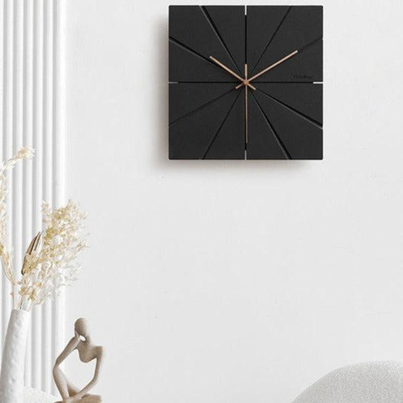 Horloge Murale Silencieuse Nordur Stilren – Décoration Élégante pour la Maison