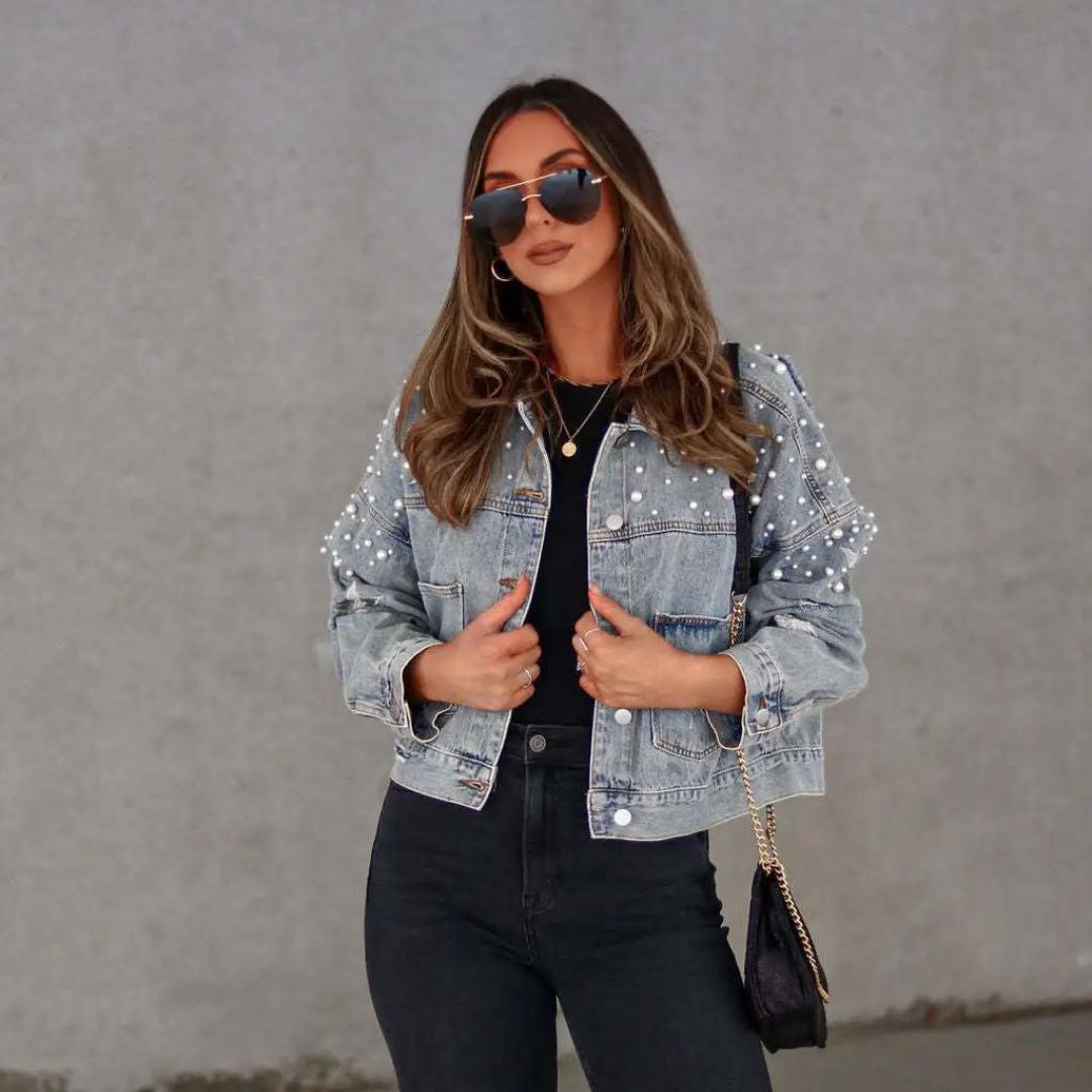 Editha - Veste en denim à perles en forme de bouton