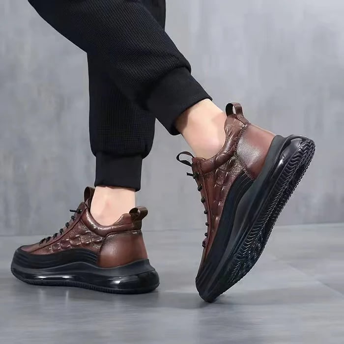 Sneakers en cuir embossé crocodile Frank