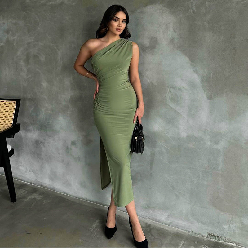 Karen - Robe midi asymétrique froncée avec fente latérale