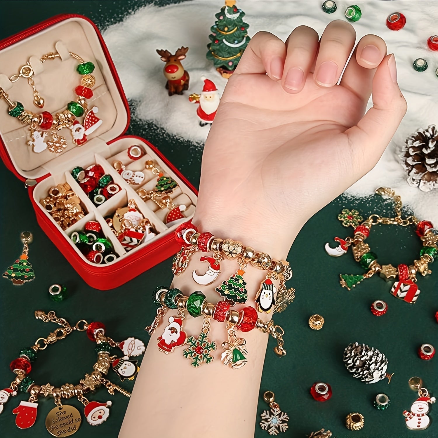 Kit de fabrication de bracelet charm de Noël, série élégante rouge et verte DIY perles