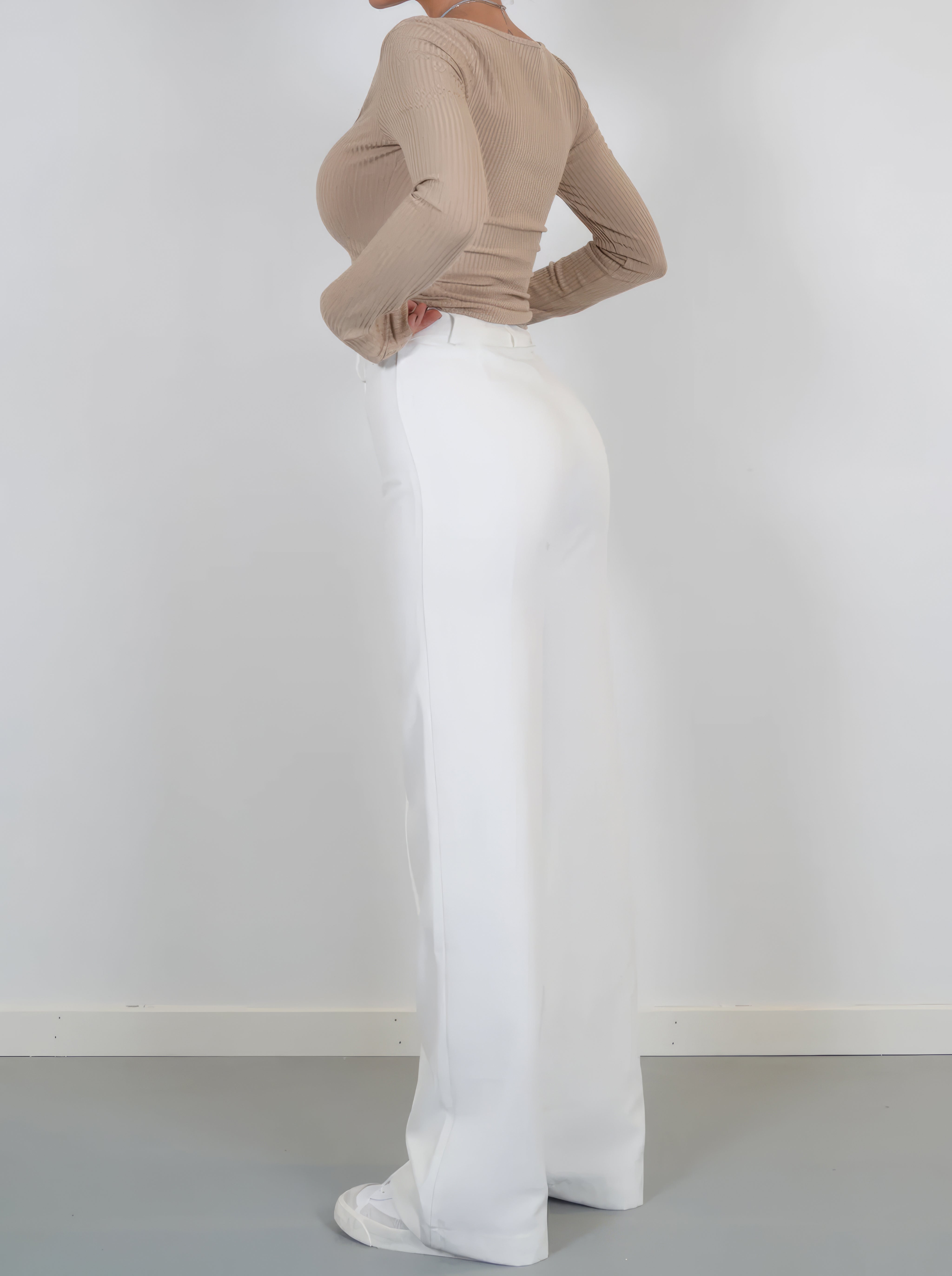 Pantalons Évasés Chic Lucy pour un Style Sans Effort